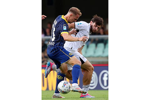 Serie A, Napoli vs Hellas Verona: Napoli's Khvicha Kvaratskhelia and Hellas Verona's Ondrej Duda in action